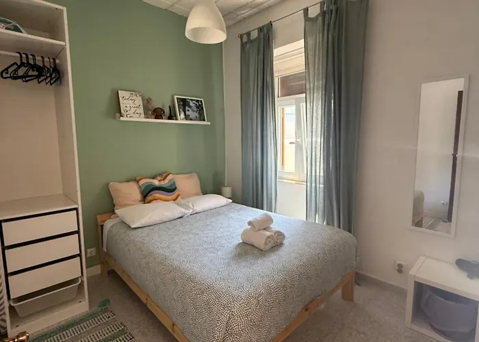 Beato Typical House דירה ליסבון