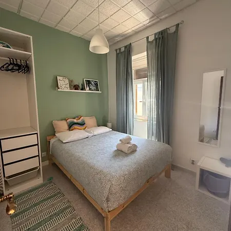Beato Typical House דירה ליסבון